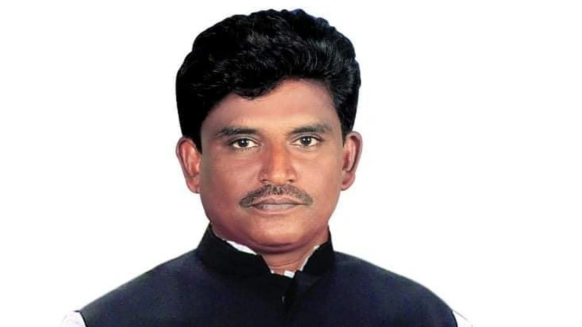 বিএনপির সাবেক এমপির গাড়িবহরে হামলা, আ.লীগ নেতা গ্রেপ্তার