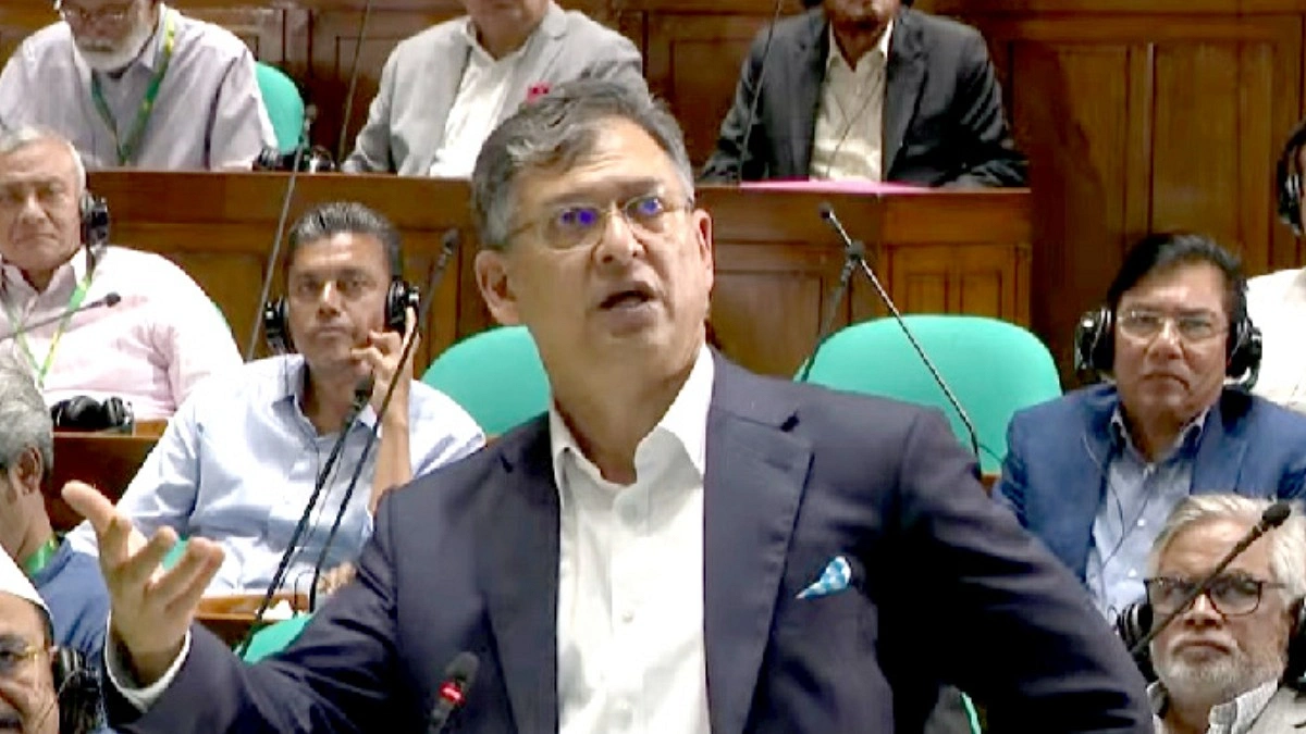 অন্তর্বর্তী সরকারের ১৮ মাসে ভয়াবহ দুর্নীতি হয়েছে : স্বরাষ্ট্রমন্ত্রী