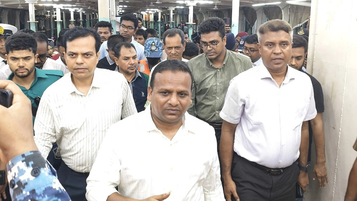 নৌপথে যাত্রী চলাচল স্বাভাবিক, অভিযোগ মেলেনি