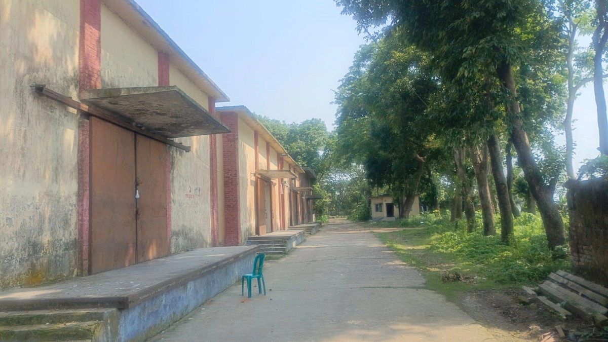নিরাপত্তা ঝুঁকিতে রসুলপুর খাদ্যগুদাম