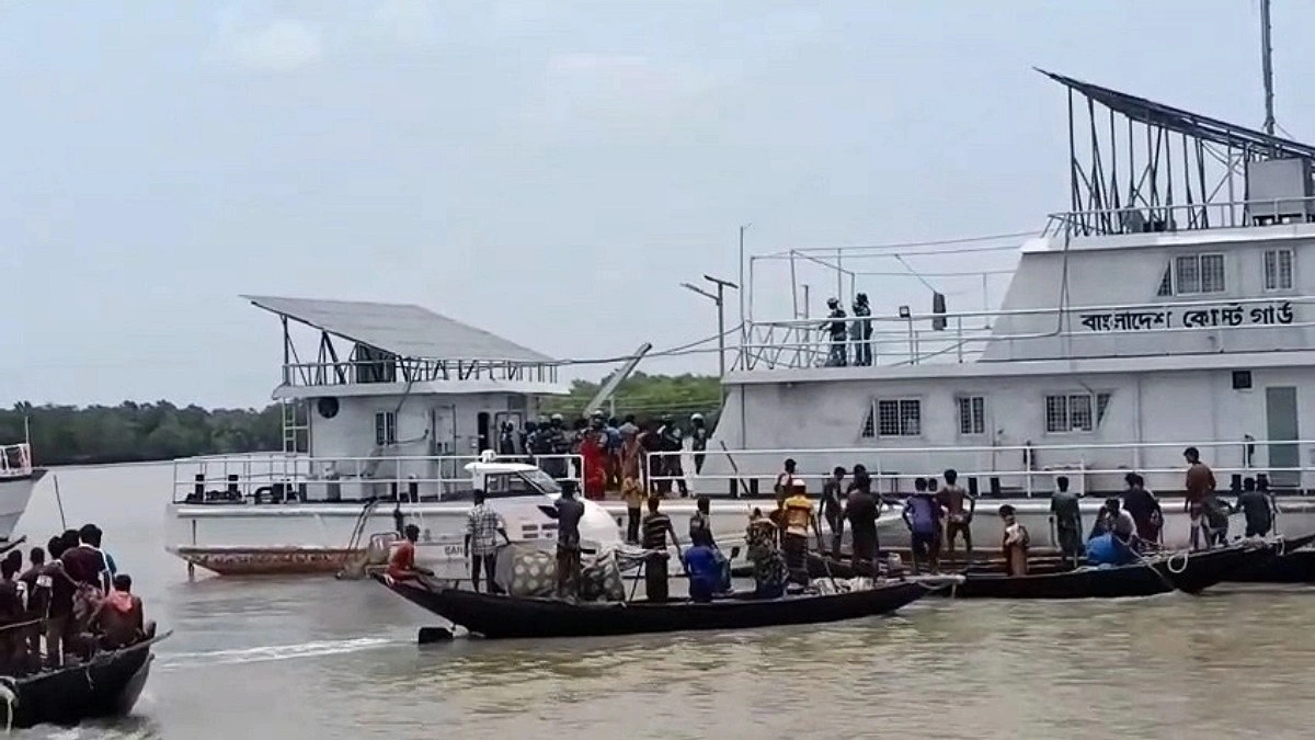 কোস্ট গার্ডের হারবাড়িয়া স্টেশনে হামলা-ভাঙচুর, আহত