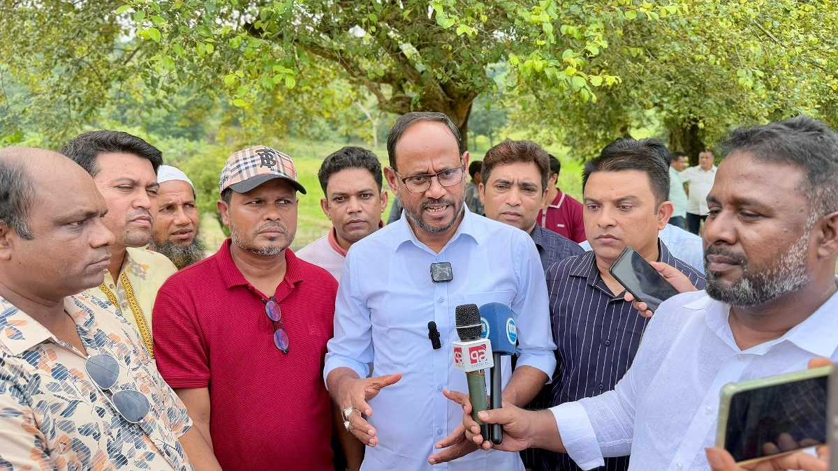প্রান্তিক জনগোষ্ঠীকে অর্থনৈতিকভাবে সমৃদ্ধ করতে সরকার কাজ করছে