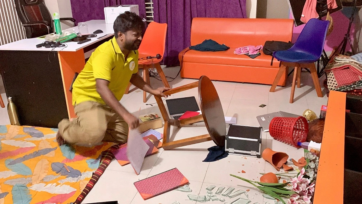 রাজশাহীতে ‘ম্যাংগো লাভার’ অফিসে হামলা, ভাঙচুর ও লুটের অভিযোগ