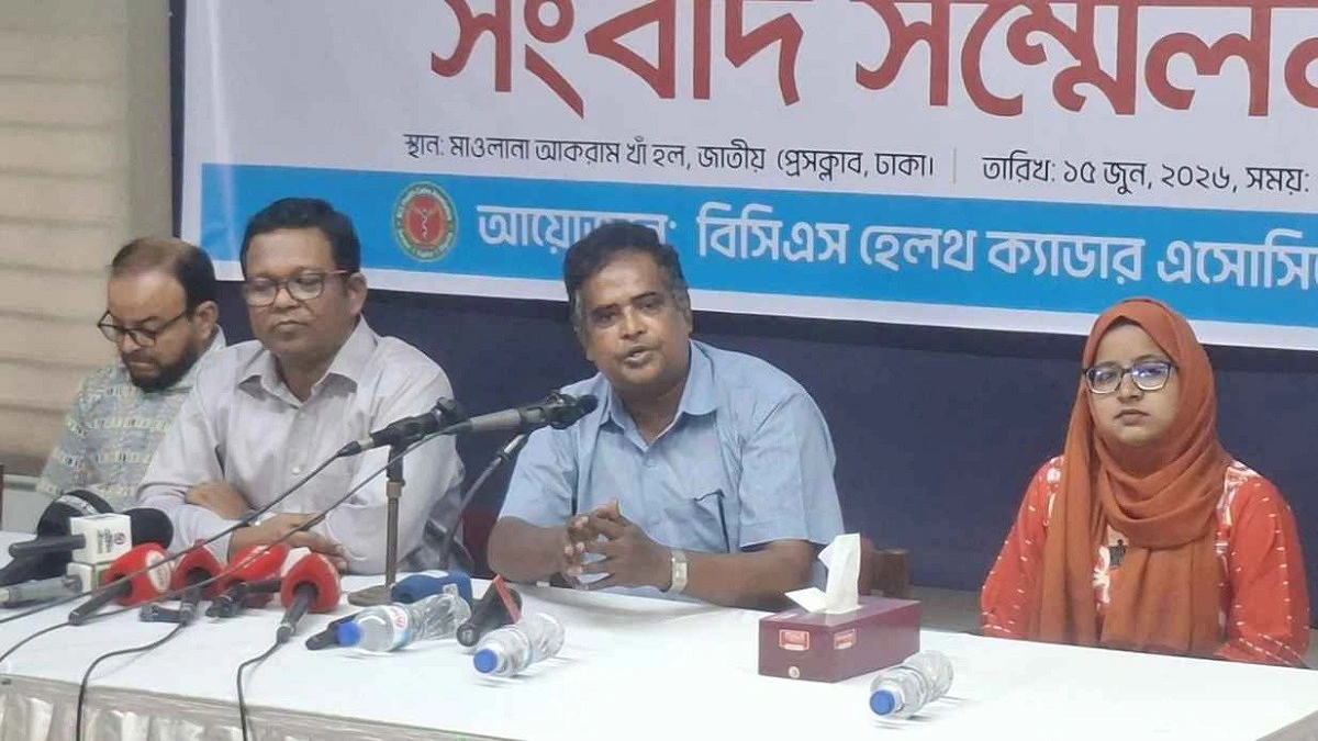 স্বাস্থ্যকর্মীদের সুরক্ষায় ‘হেলথ পুলিশ’ গঠনের দাবি