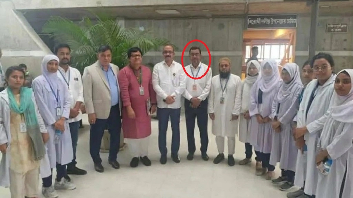 বিএনপি এমপির সঙ্গে সংসদ ভবনে আ. লীগ নেতা