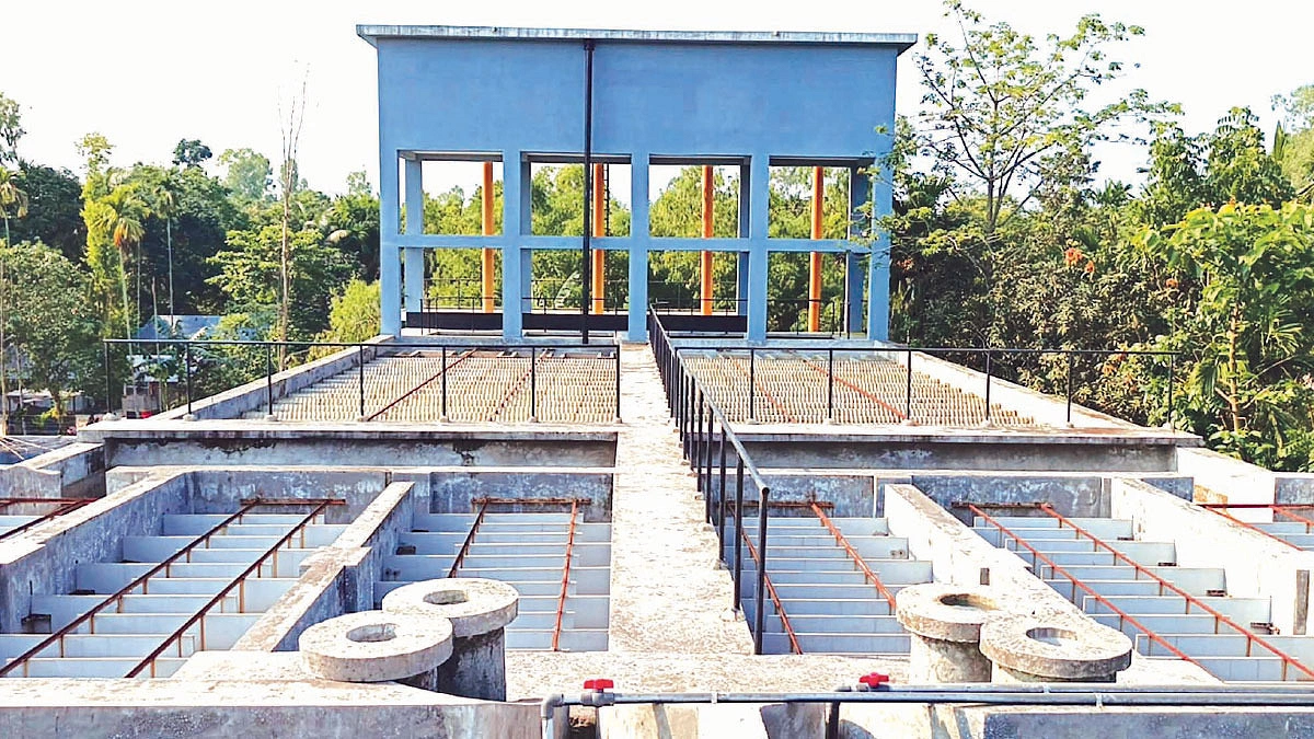 পানির সংকটে ৬০০ পরিবার