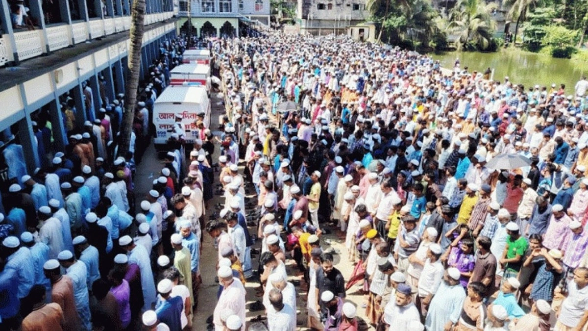 কাতারে সড়ক দুর্ঘটনায় নিহত পাঁচ প্রবাসীর জানাজা ও দাফন সম্পন্ন কানাইঘাটে