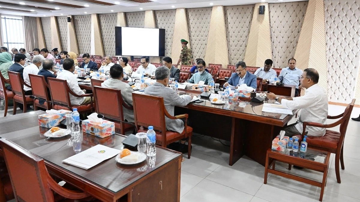 ৪ বাস টার্মিনাল সরানোর নির্দেশ প্রধানমন্ত্রীর