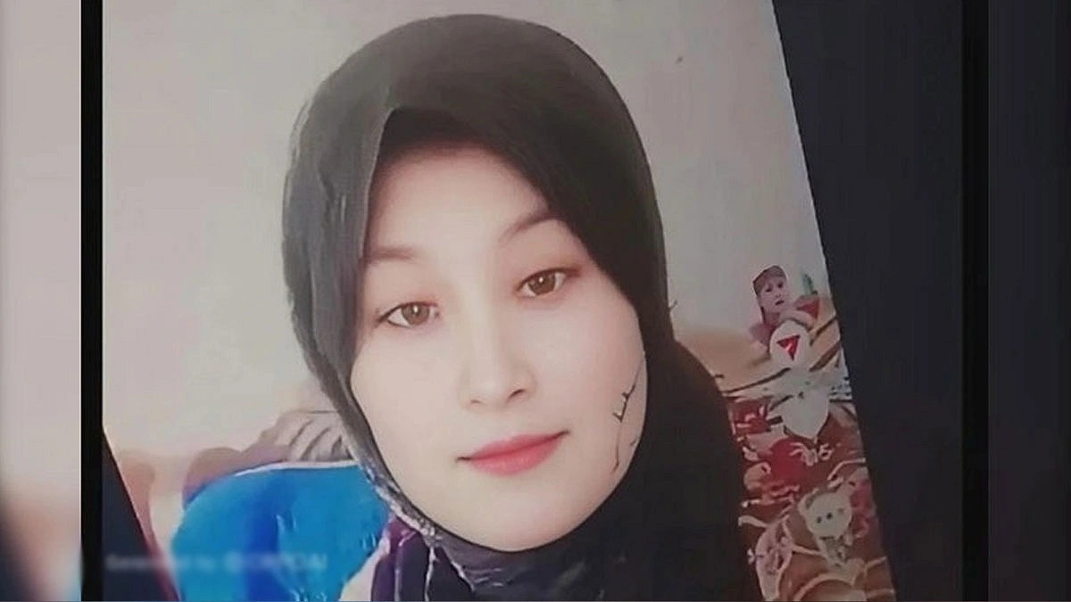বাসায় ঢুকে নারীকে ছুরির আঘাতে হত্যা, আটক ৩