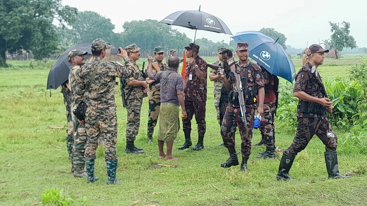 জামালপুর সীমান্তে পুশইন ঘিরে উত্তেজনা, শূন্যরেখায় আটকে বৃদ্ধ