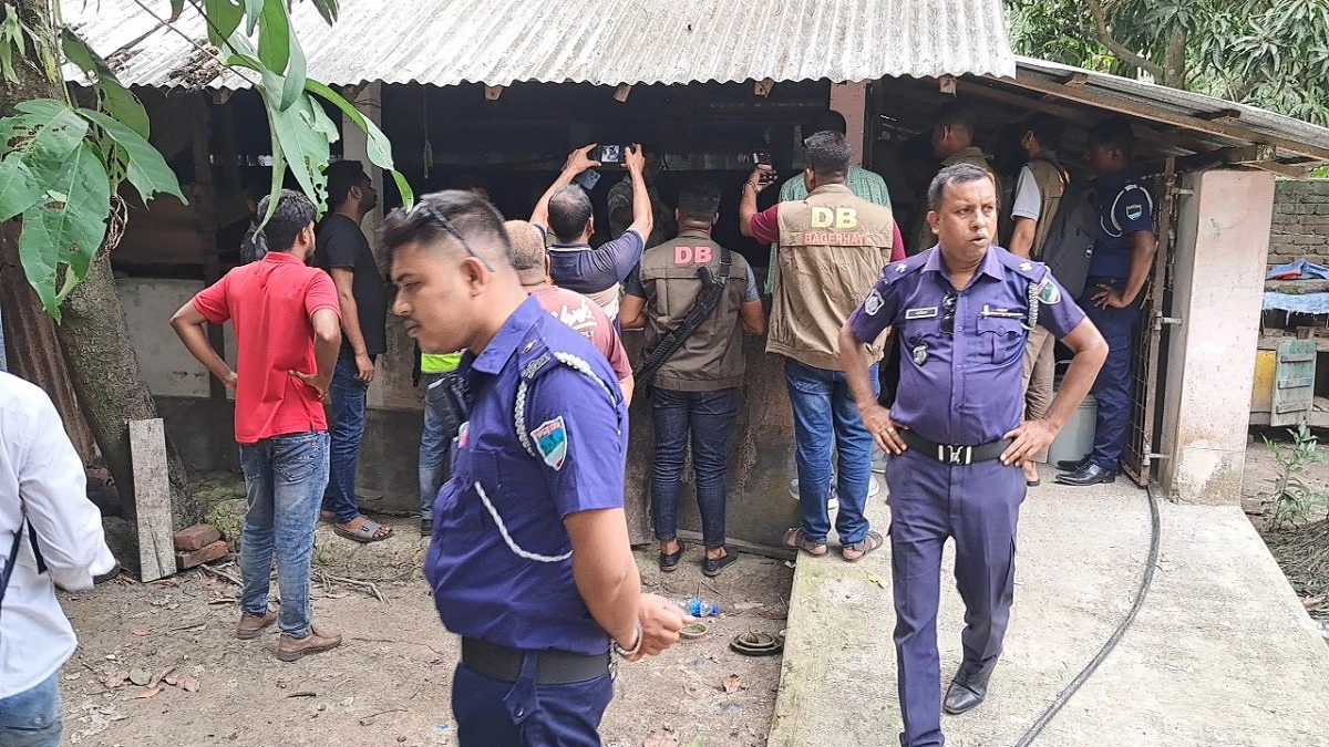 মোরেলগঞ্জে ১০ লাখ নকল সিগারেট উদ্ধার
