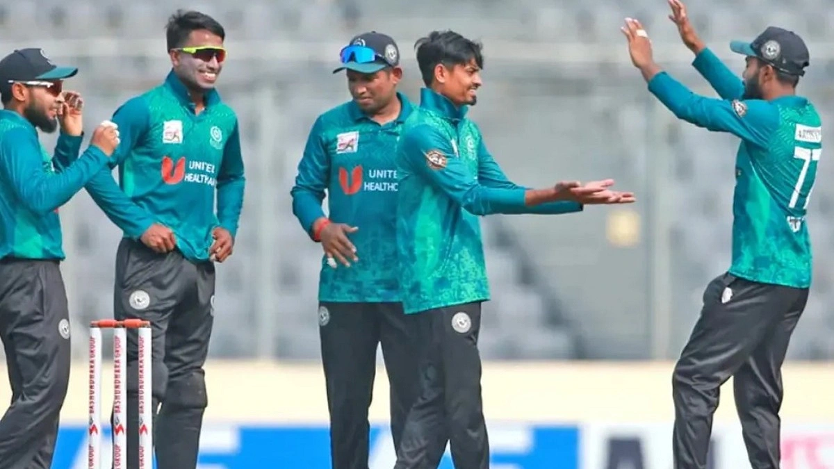 ভয়ে আছে মোহামেডান