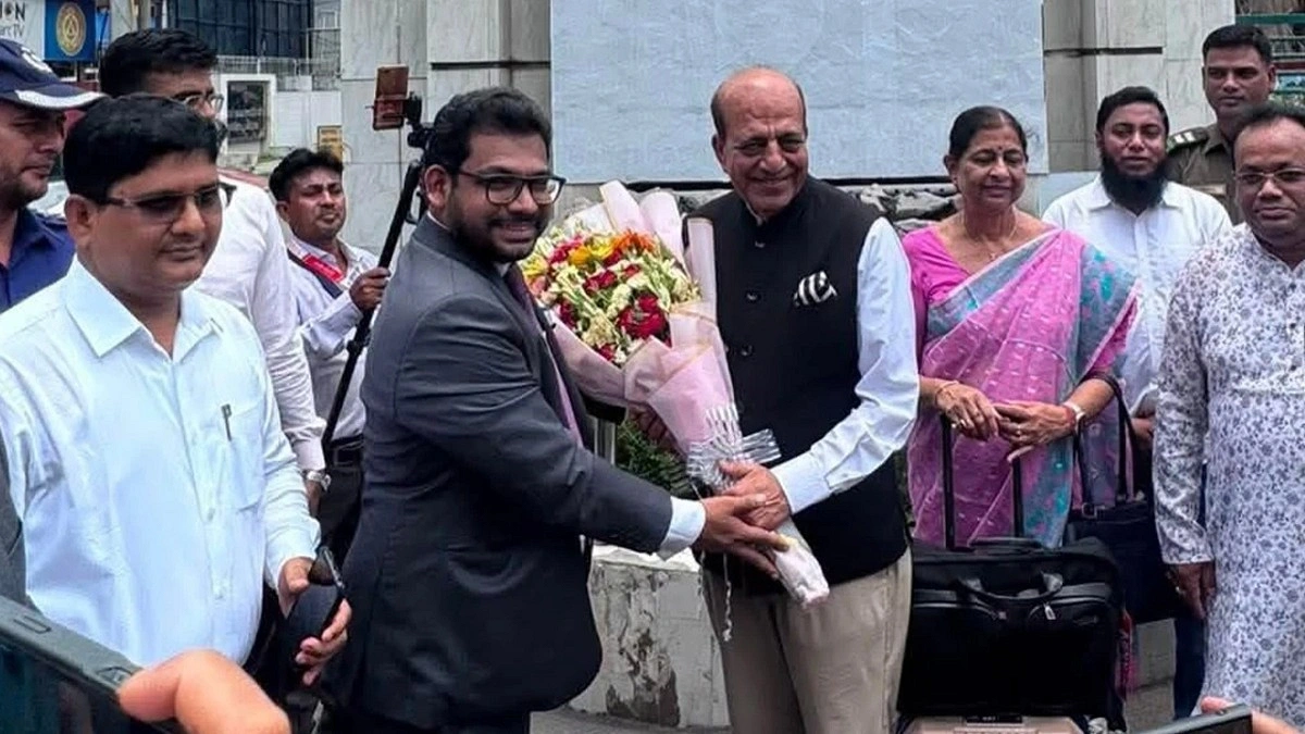 ঢাকায় পৌঁছেছেন ভারতের নতুন হাইকমিশনার