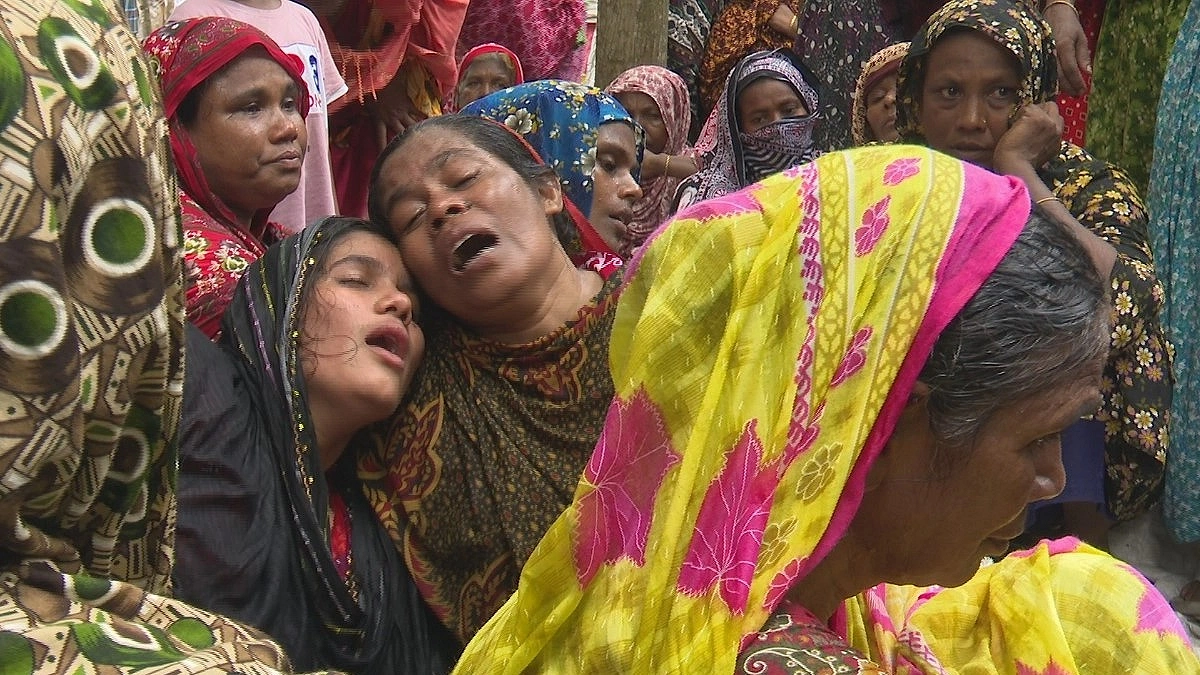 লেবাননে ড্রোন হামলায় নিহত দুই প্রবাসীর দাফন সম্পন্ন সাতক্ষীরায়