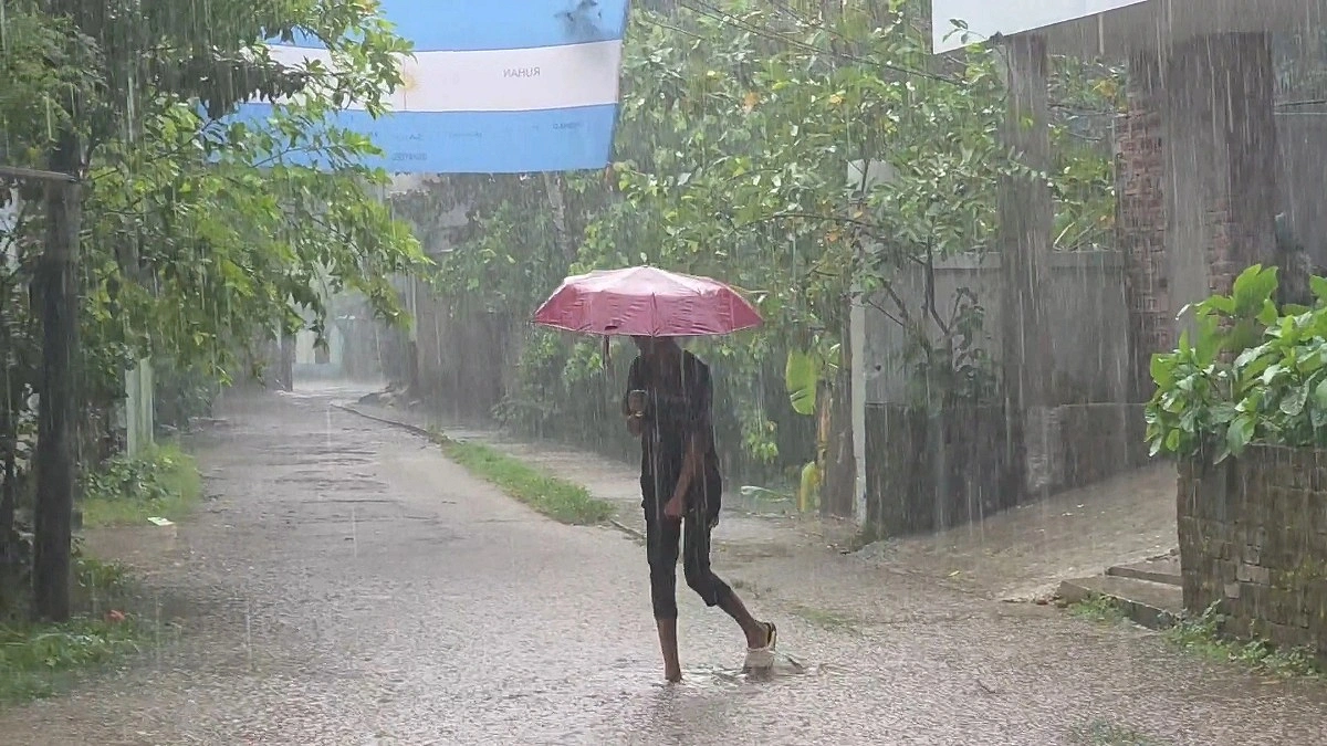 তীব্র তাপপ্রবাহের পর ভোলায় স্বস্তির বৃষ্টি
