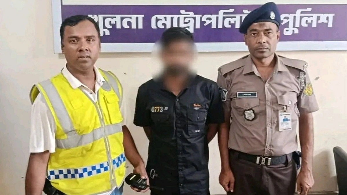 খুলনায় আশিক গ্রুপের প্রধান শুটার পারভেজ গ্রেপ্তার
