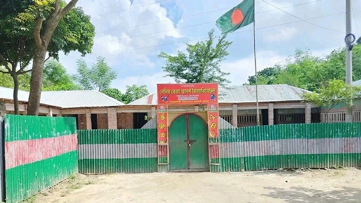 শিক্ষার্থীকে শাসন করায় শিক্ষককে মারধরের অভিযোগ