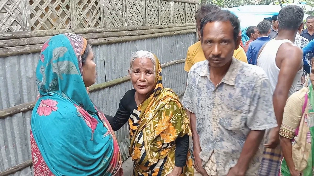 পুকুরে পড়ল সেচ পাম্পের তার, বিদ্যুৎস্পৃষ্টে প্রাণ গেল দুজনের