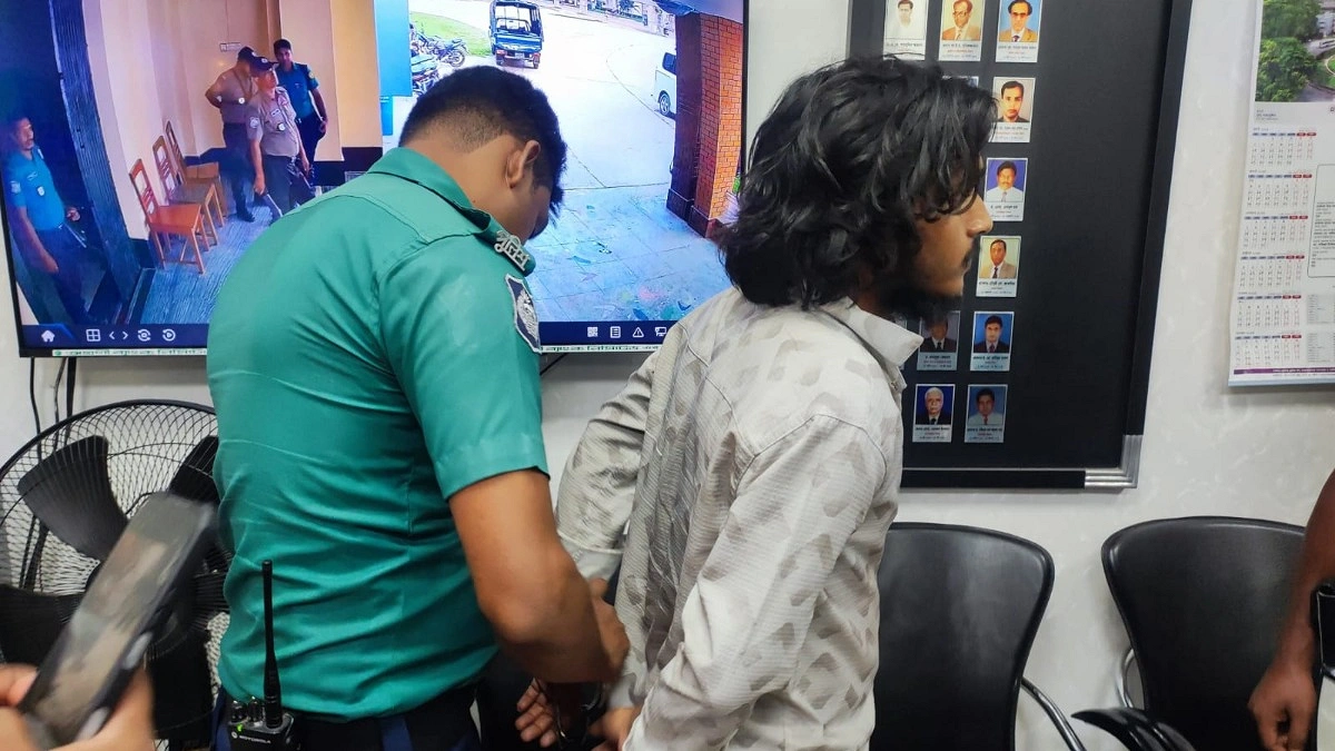 রাবিতে নিষিদ্ধ ছাত্রলীগের কার্যক্রম, সাবেক নেতা আটক