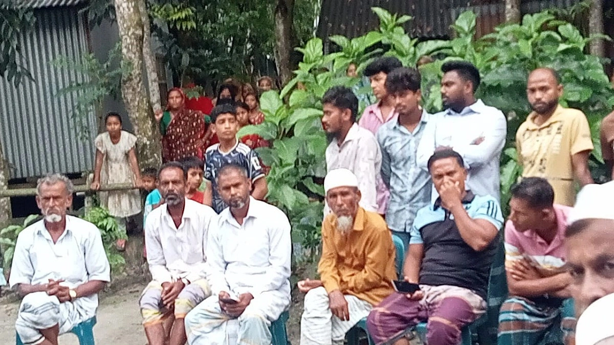 শিশু ধর্ষণচেষ্টায় সালিশ, সাজায় চড় ও জরিমানা