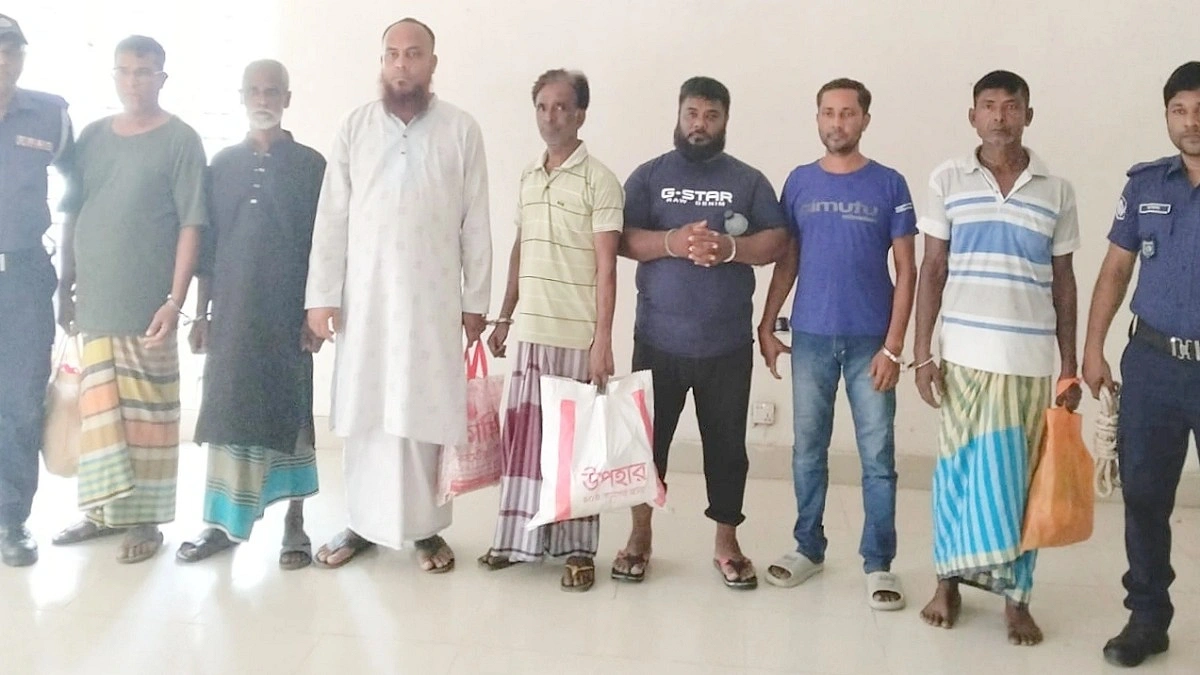 দোহার ও নবাবগঞ্জে কার্যক্রম নিষিদ্ধ আওয়ামী লীগের ৯ নেতাকর্মী গ্রেপ্তার