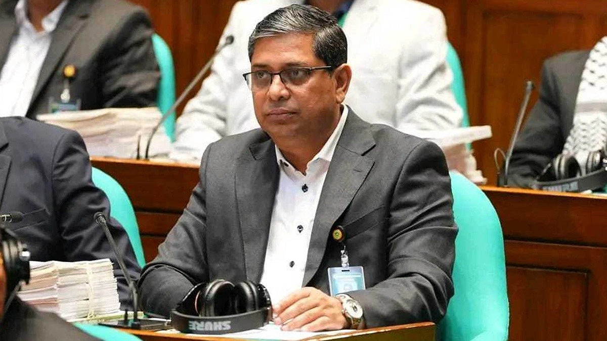 প্রতিমন্ত্রীর ছেলের নামে নয়, বাসিন্দাদের পছন্দ অন্য নাম