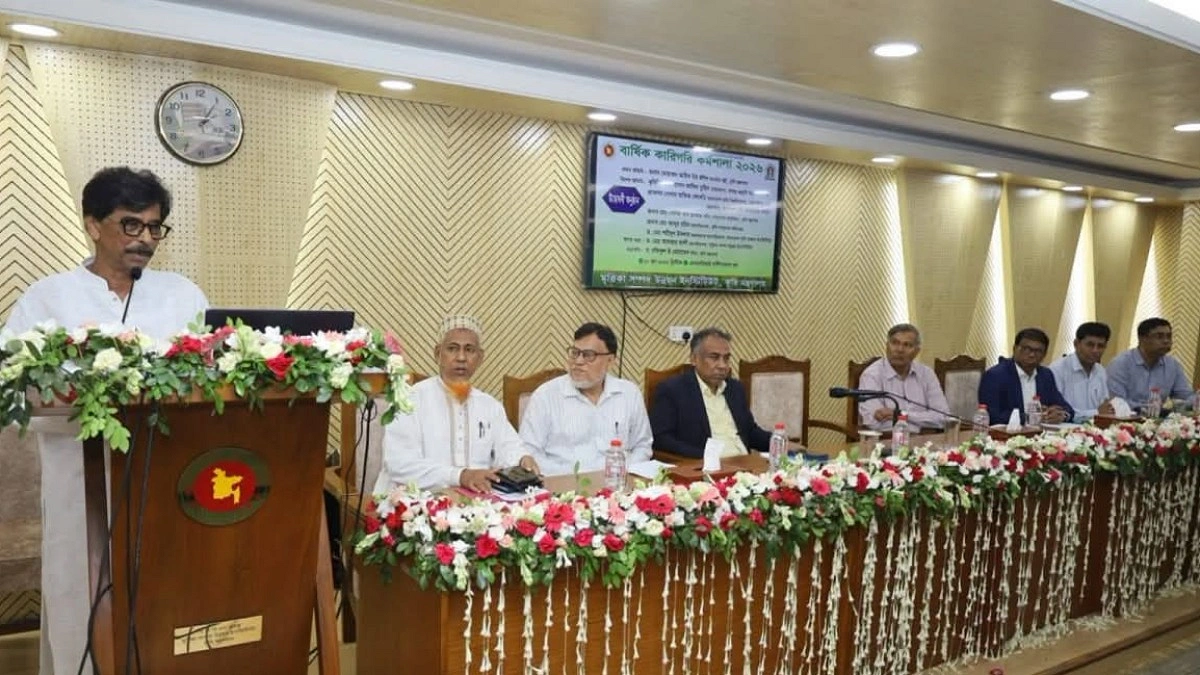 অতিরিক্ত সার ব্যবহারে জমির উর্বরতা কমেছে