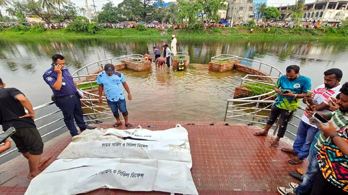 লেকে গোসলে নেমে শ্যালক-শ্যালিকা ও দুলাভাইয়ের মৃত্যু