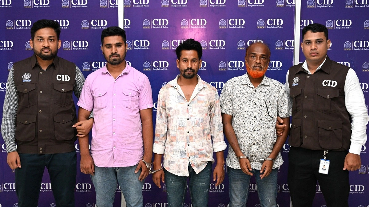 অনলাইন জুয়া ও অর্থপাচার চক্রের তিন সদস্য গ্রেপ্তার