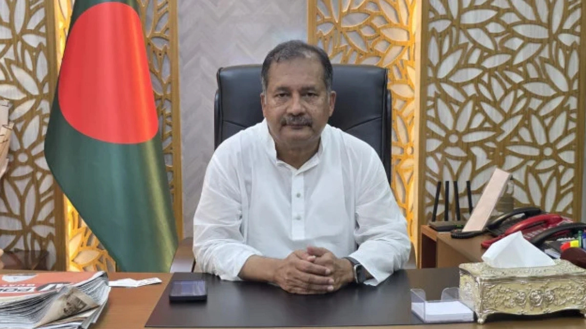 প্রধানমন্ত্রীর সফরে যোগ দিতে বেইজিংয়ে তথ্যমন্ত্রী