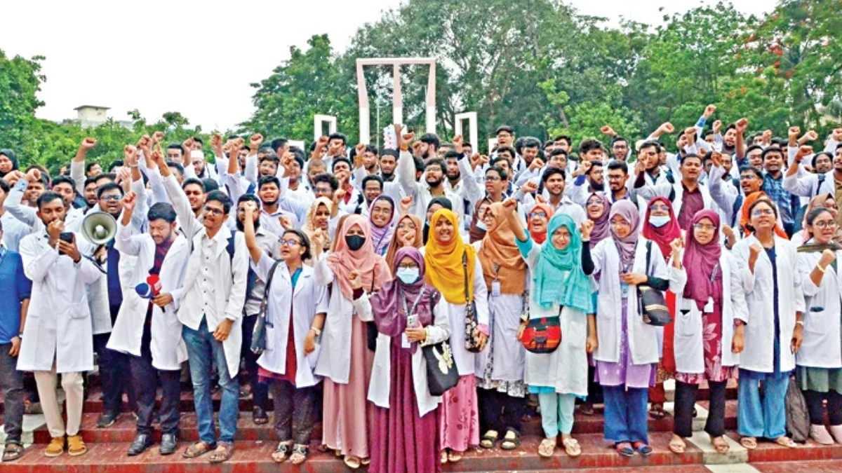 মাসিক ভাতা বাড়ল ইন্টার্ন চিকিৎসকদের