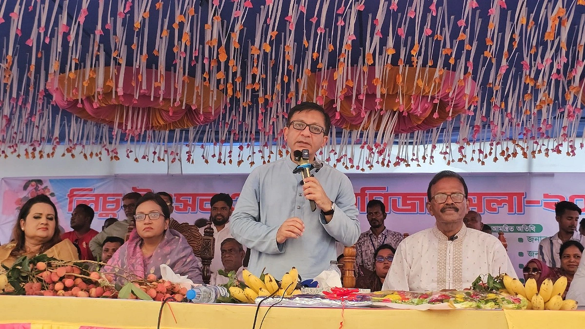 ঈশ্বরদীতে লিচু সংরক্ষণাগার নির্মাণের আশ্বাস দিলেন মন্ত্রী