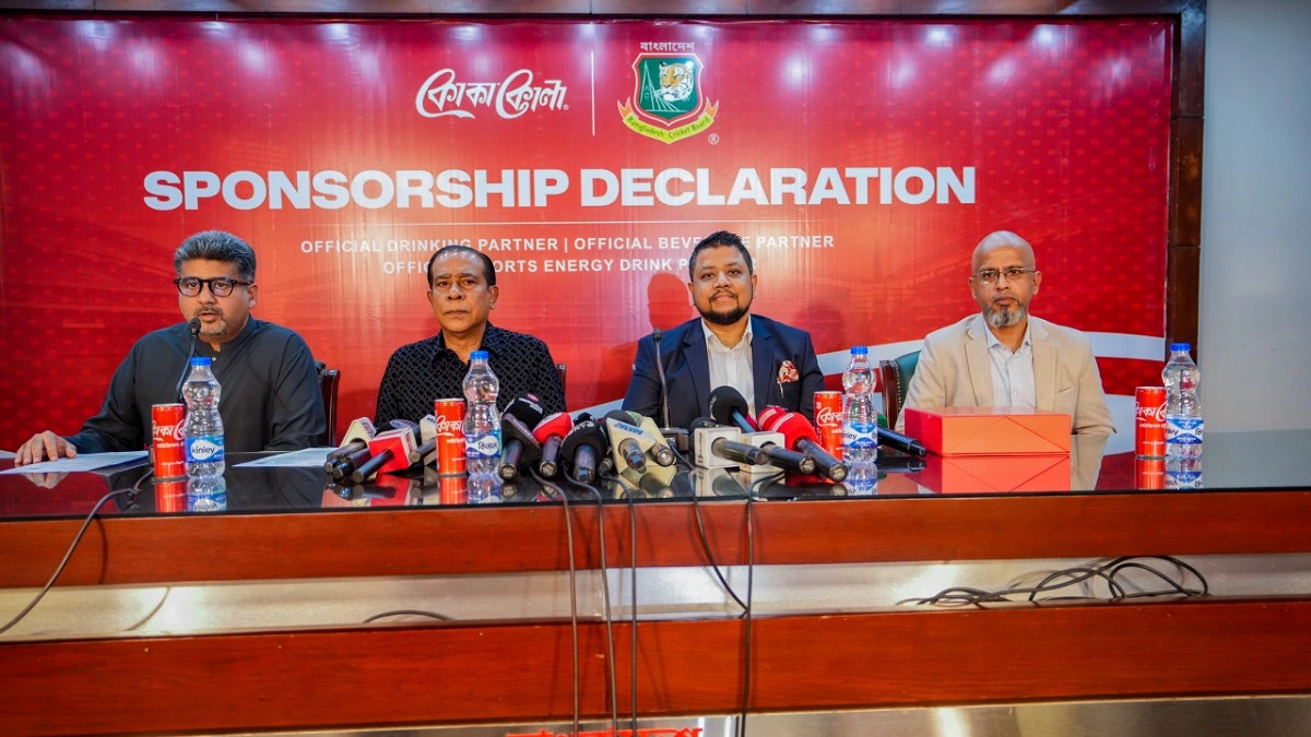বিসিবি’র সঙ্গে চুক্তির মেয়াদ বাড়াল কোকা-কোলা