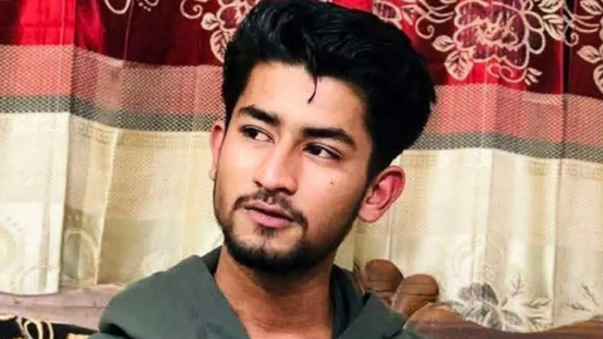 যুবককে ছুরি মেরে হত্যা, ‘প্রেমিকা’সহ আটক ২