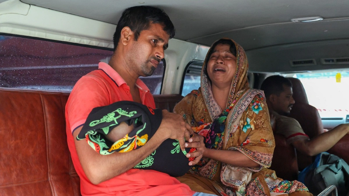 ও এখন নিথর