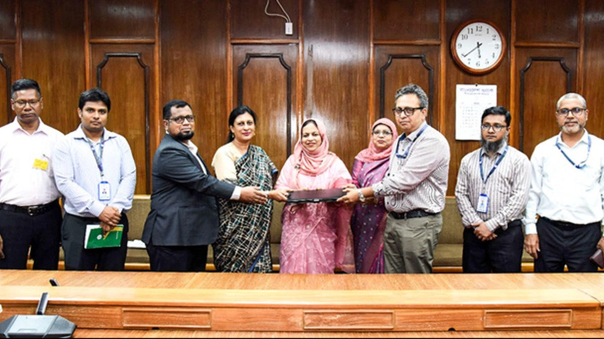 বাংলাদেশ কৃষি ব্যাংক ও বাংলাদেশ ব্যাংকের মধ্যে পুনঃঅর্থায়ন স্কিমের চুক্তি