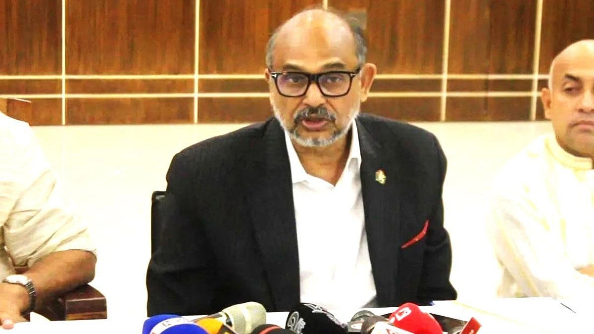 অর্থনৈতিক সংকট উত্তরণে নতুন মডেল প্রয়োজন