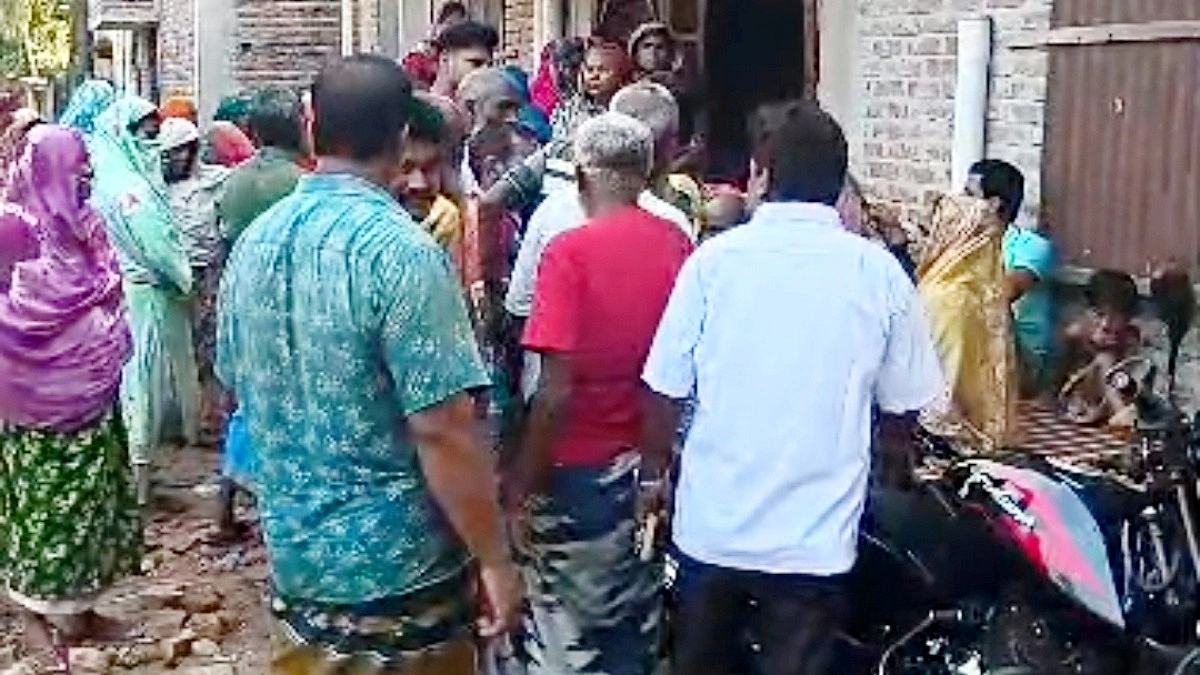 ৩৮ বছর পর বাড়ি ফিরলেন জবেদ আলী, আনন্দে ভাসছে পরিবার