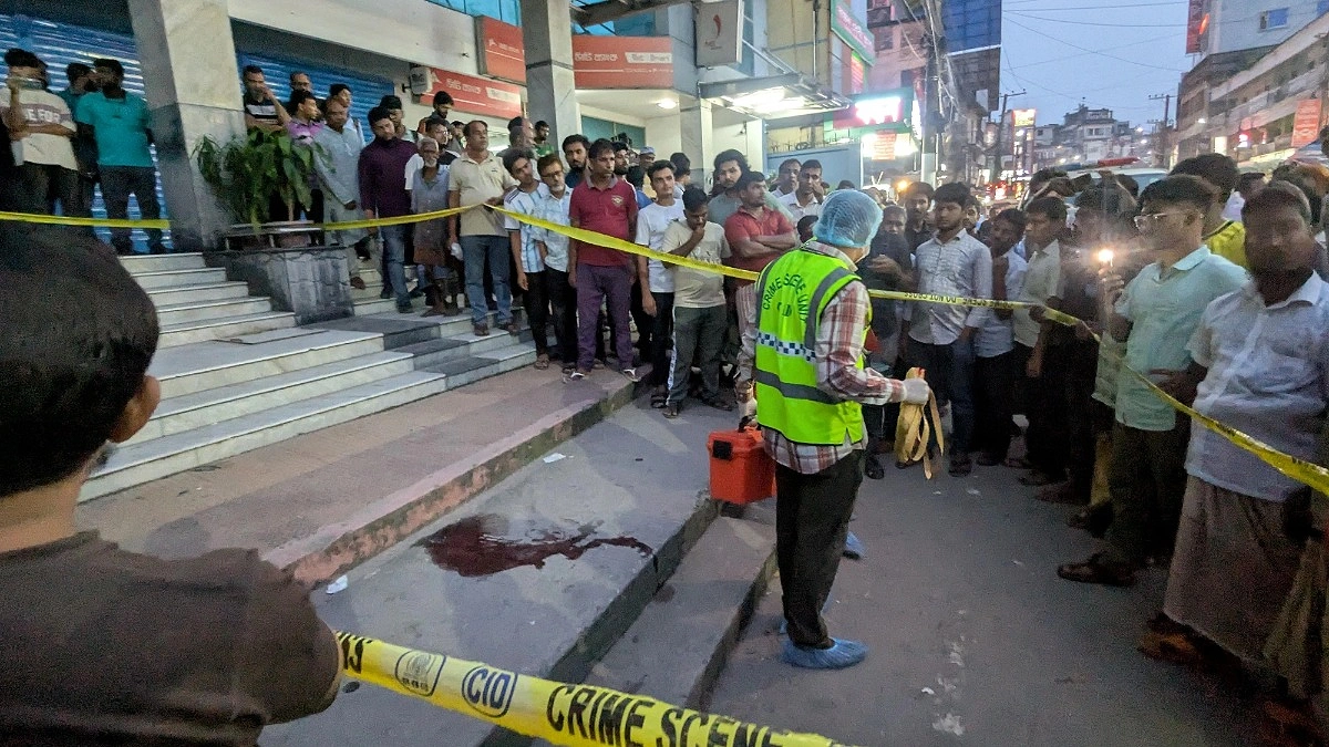 হোটেলের ছাদ থেকে পড়ে প্রাণ গেল এইচএসসি পরীক্ষার্থীর