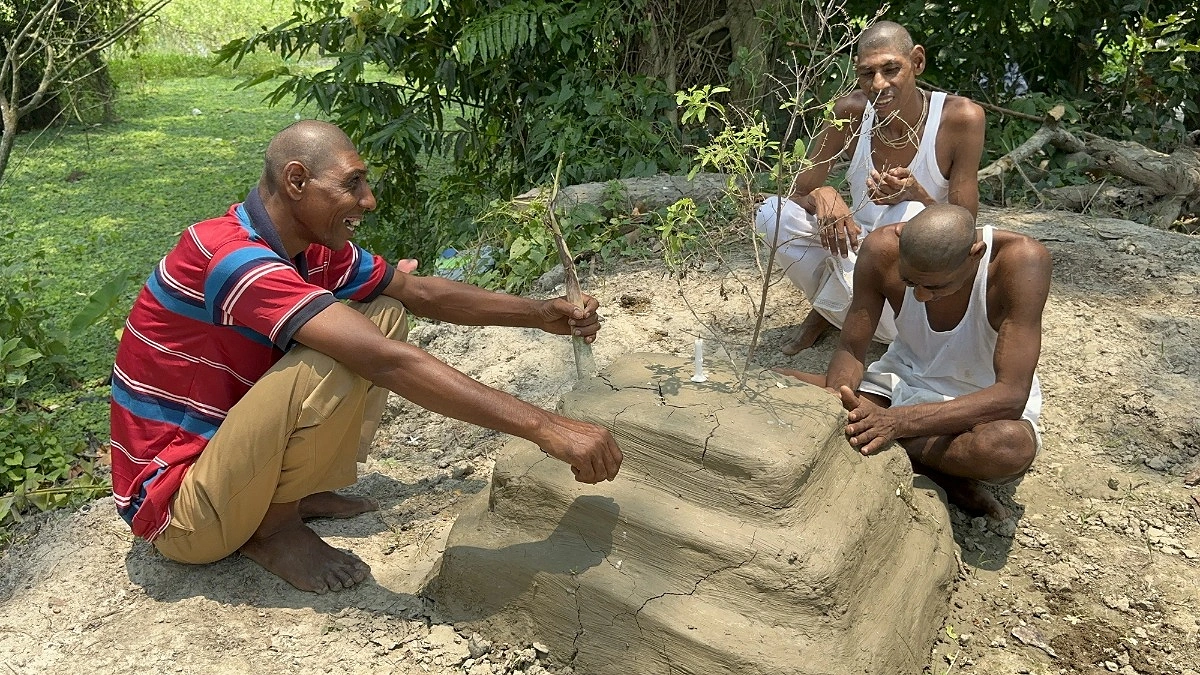 বাউফলের সেই তিন ভাইয়ের ব্যাংকে জমা হলো ১২ লাখ টাকা