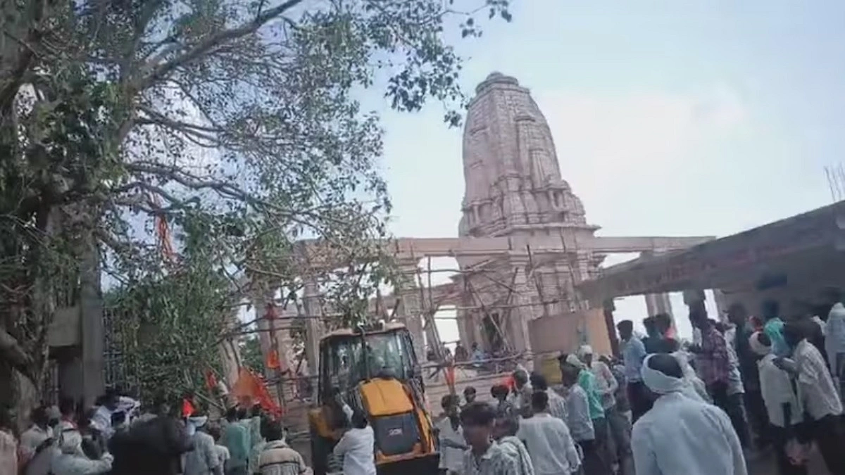 ভারতে নির্মাণাধীন মন্দিরের ছাদ ধসে ৪ জনের মৃত্যু