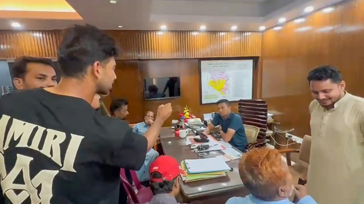 নাঈম হাসানকে হেনস্তার ঘটনায় পুলিশের সোর্স সোহেল আটক, তদন্তে কমিটি