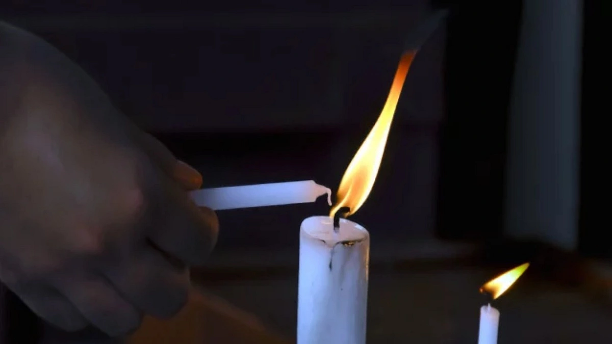 বিদ্যুতের কষ্টে ম্লান ঈদ আনন্দ