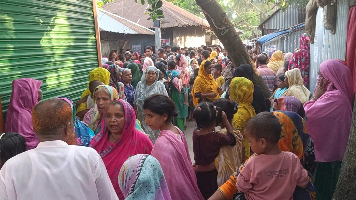 জাম পাড়া নিয়ে বিরোধ, বন্ধুকে বাঁচাতে গিয়ে আরেক বন্ধুর মৃত্যু