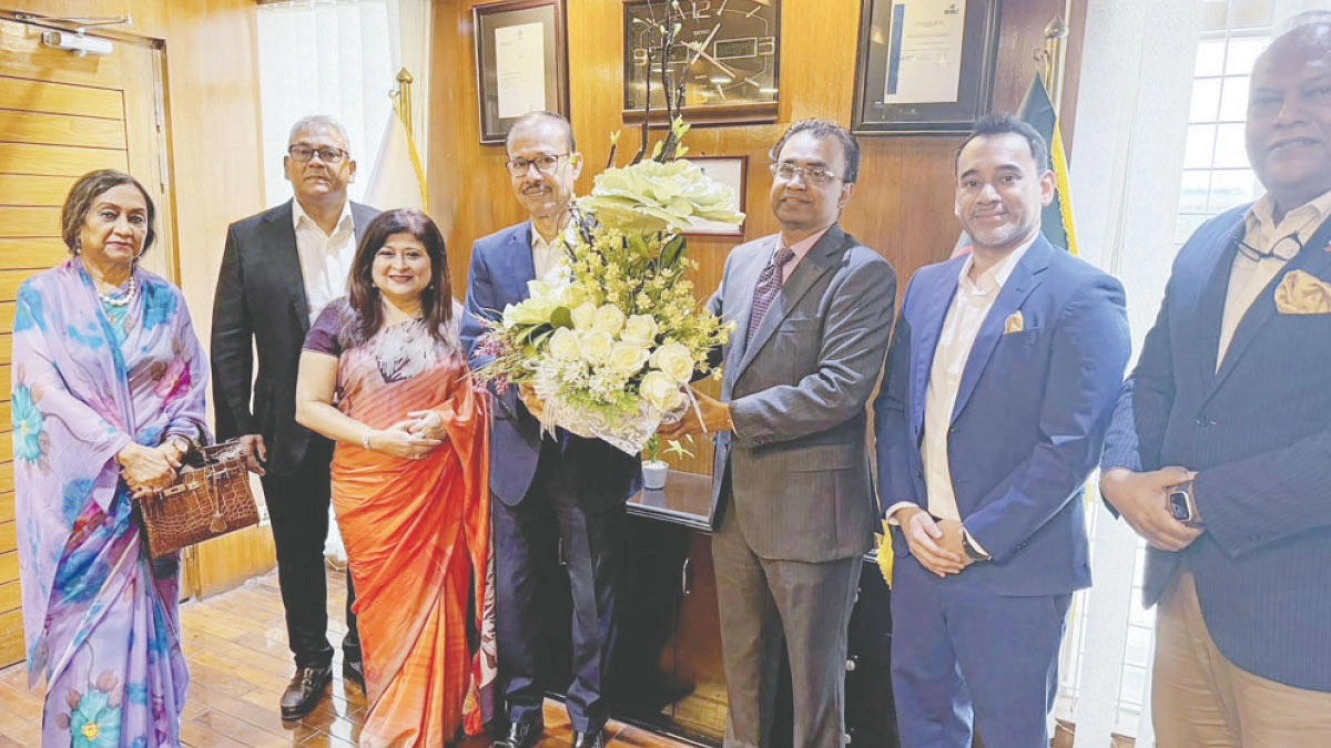 বিএসইসির চেয়ারম্যানের সঙ্গে বিএপিএলসি প্রতিনিধিদলের সাক্ষাৎ