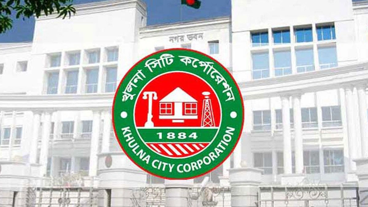 কাজে নেই, বেতন শিটে উপস্থিত
