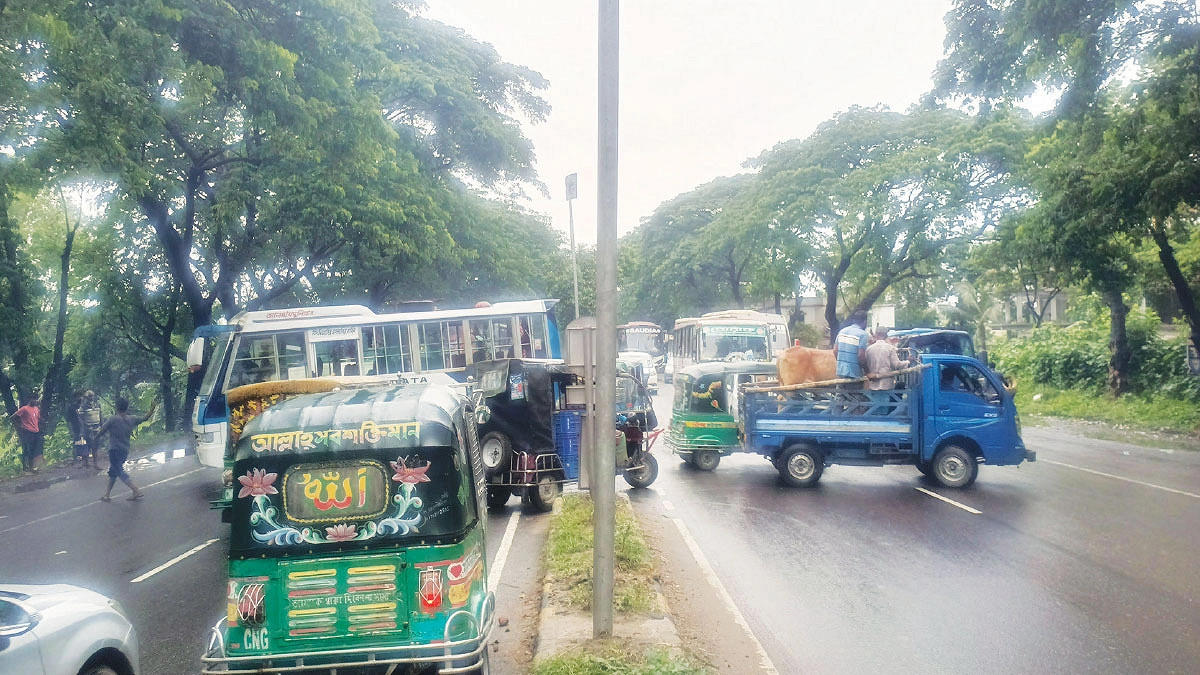 ১৩ কিমির চার ইউটার্নই ‘মৃত্যুফাঁদ’