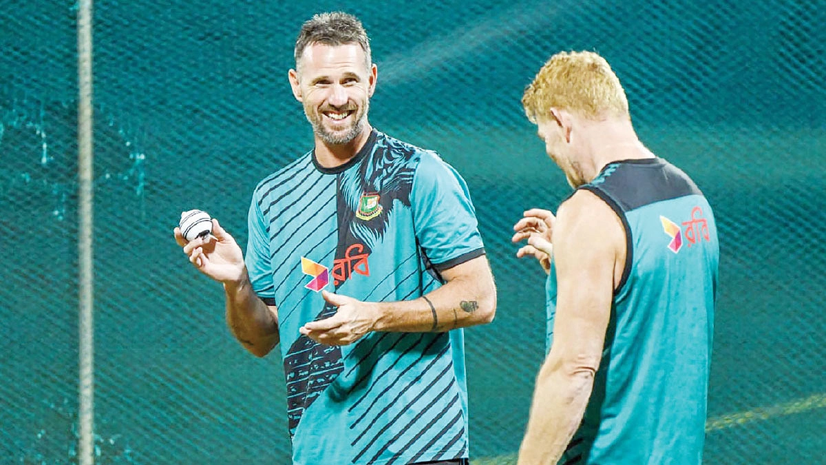 টেইটের জায়গায় তালহা
