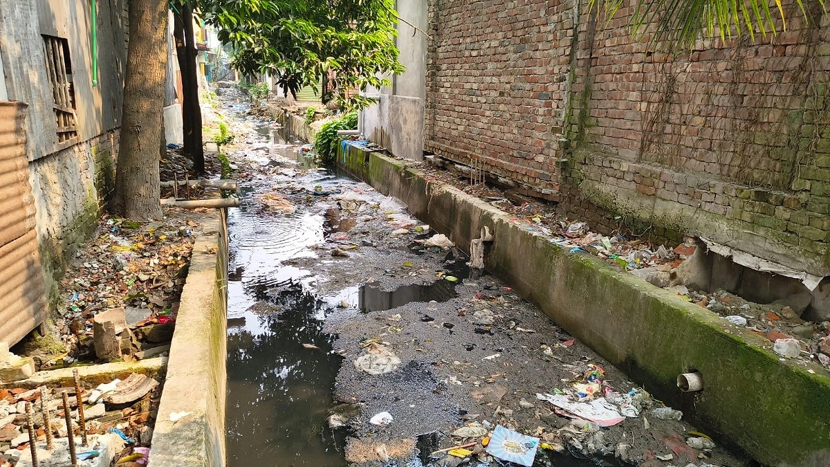 বংশ খাল এখন আবর্জনার ভাগাড়