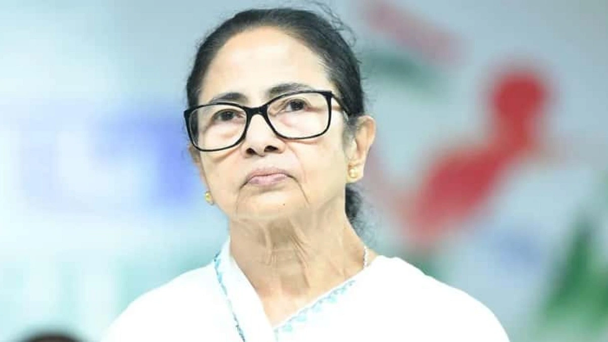 সরানো হলো মমতার নিরাপত্তার দায়িত্বে থাকা দুই ব্যক্তিগত রক্ষী